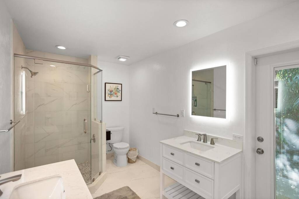 Uf Sunshine House - Patio & Bbq - Chef Kitchen - Ev Car Station - Upscale Neighborhood! Villa Gainesville Bagian luar foto